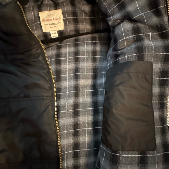 Weatherproof Vintage black thick soft flannel lined zip up vest. Size XL - Picture 3 of 9